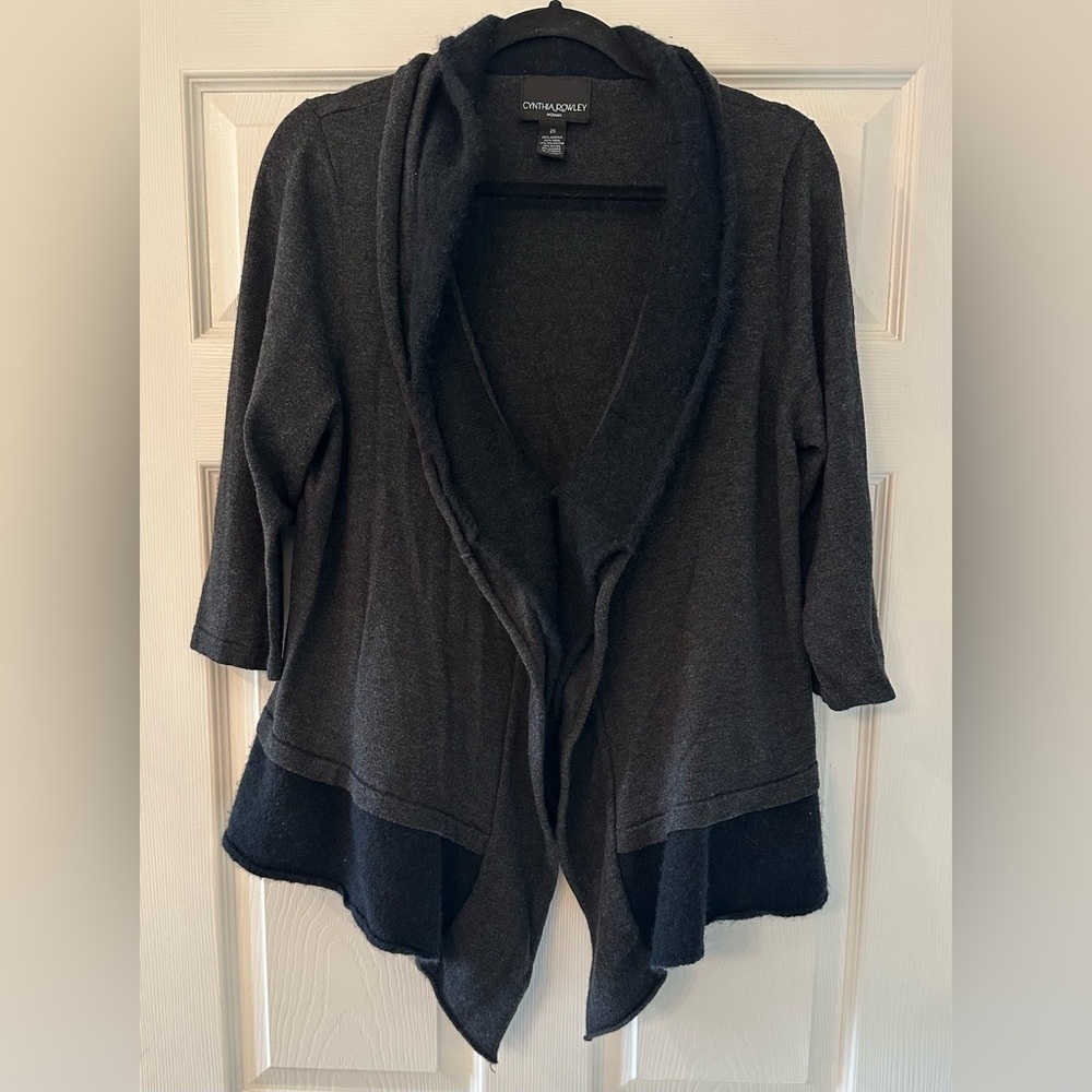 CYNTHIA ROWLEY 2X Gray Black Layered Ruffle Cardigan Sweater R $325 - Picture 4 of 16
